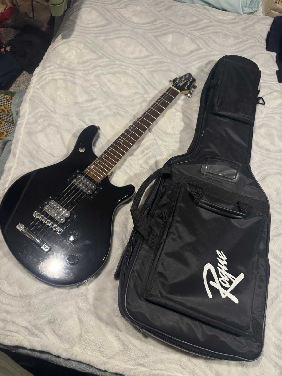 1998 Washburn BT-2 Series w/Humbucker pickups Electric Guitar ,Rogue padded bag