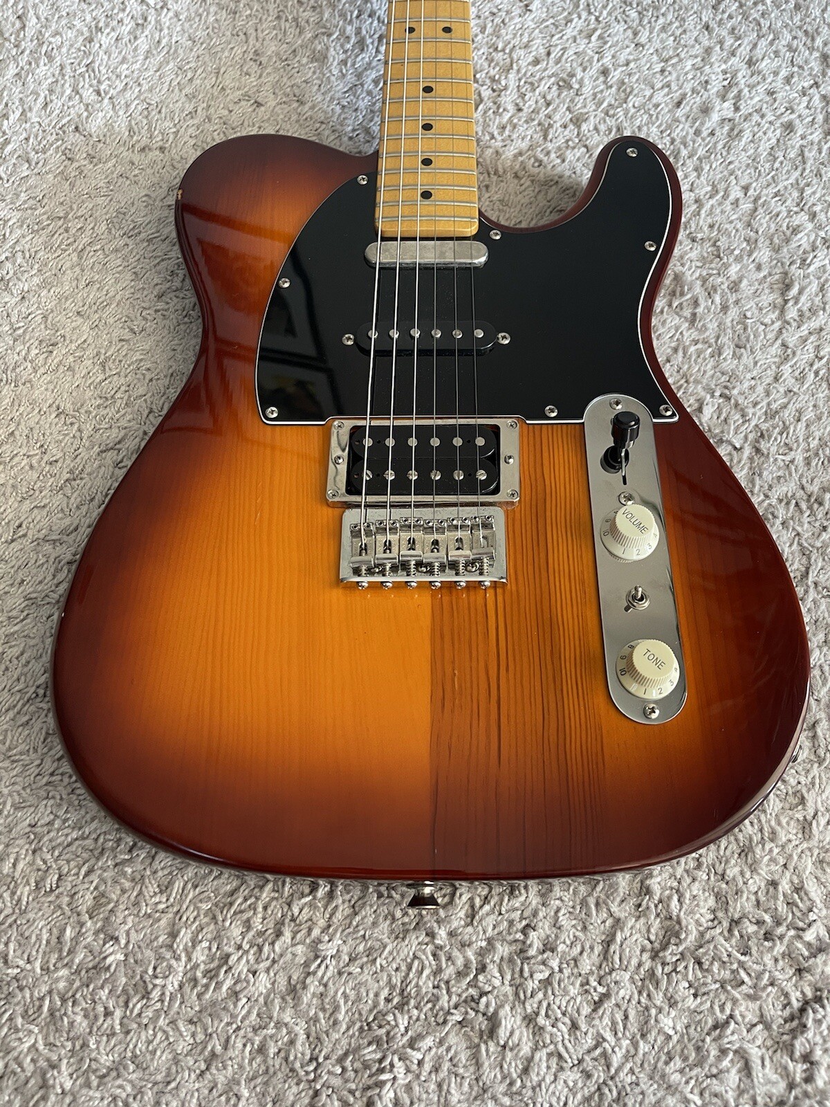 Fender Modern Player Telecaster Plus 2011 MIC HSS Honey Burst Maple Neck Guitar