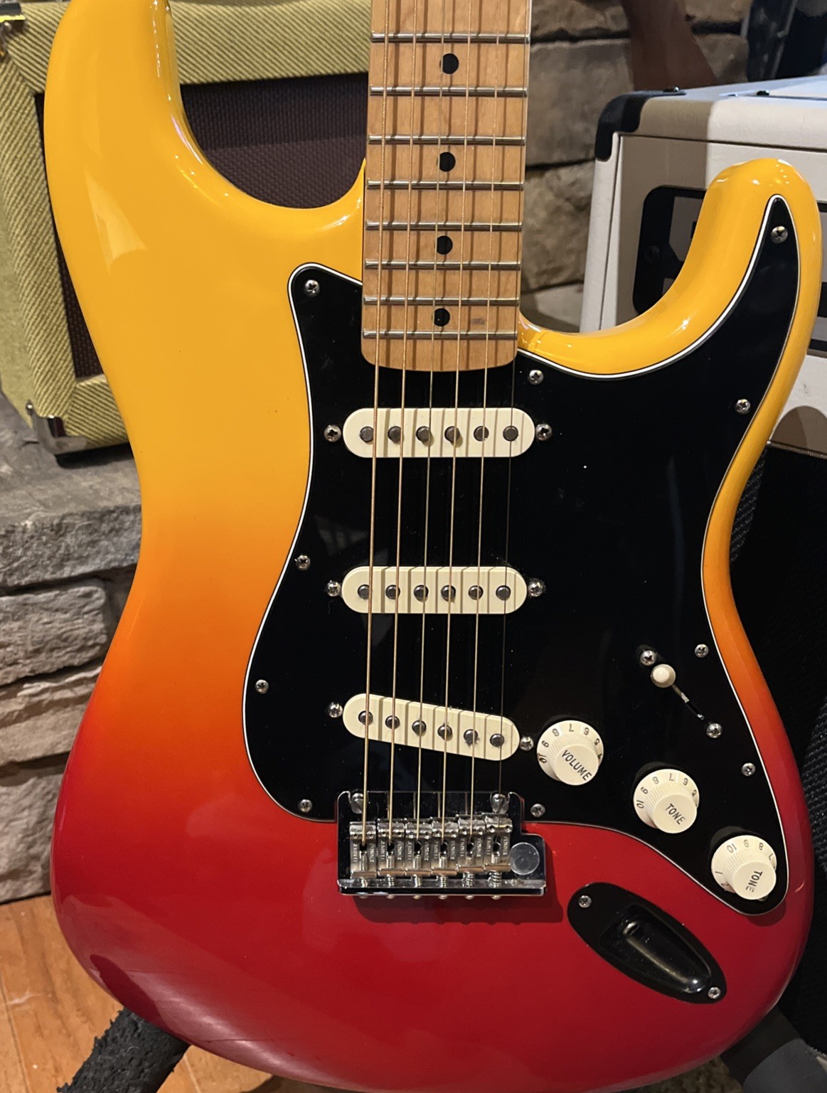 Beautiful Fender Stratocaster 2013 MIM Three Color Sunburst tequila sunrise ￼