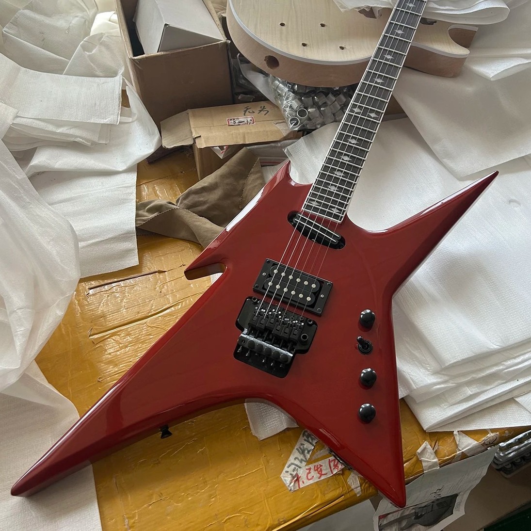 24 Frets 6 String Dark Red Electric Guitar Rosewood Fretboard Black Hardware