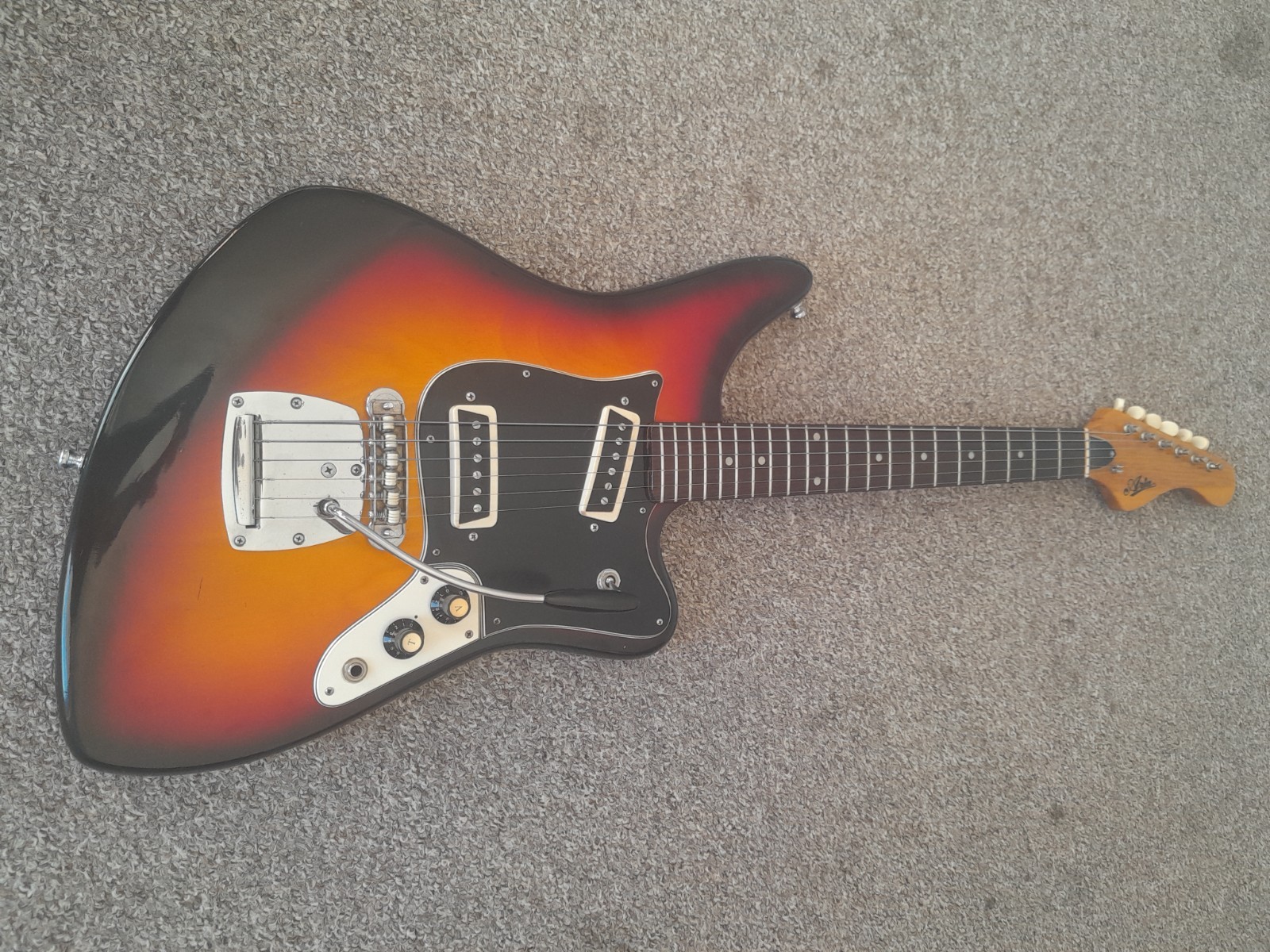 1970 Aria 1532T Offset Guitar Made in Japan Sunburst Matsumoku VG Cond