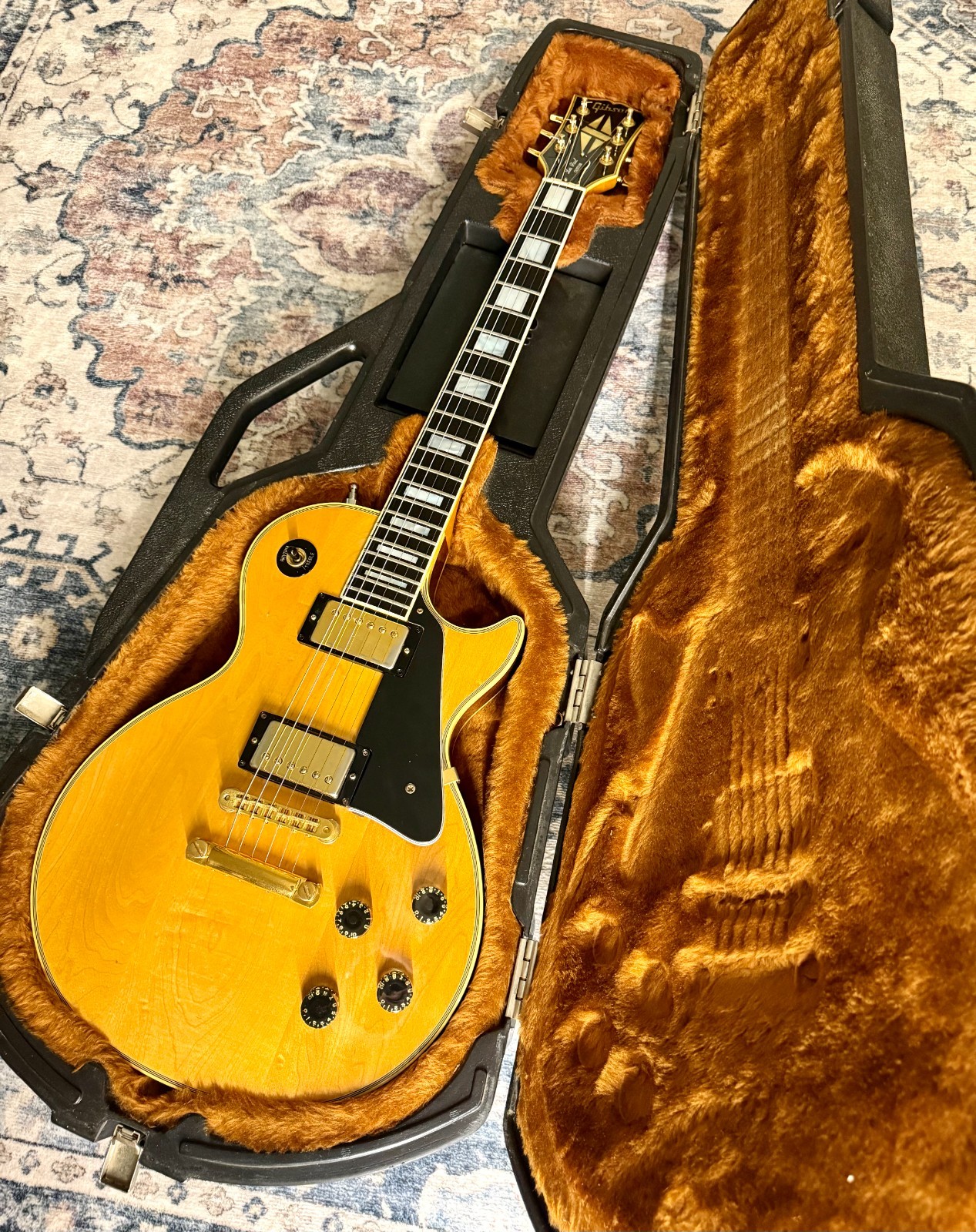 1982 Gibson Les Paul Custom “BLONDE BEAUTY” Natural Finish + GOLD Plush Chainsaw