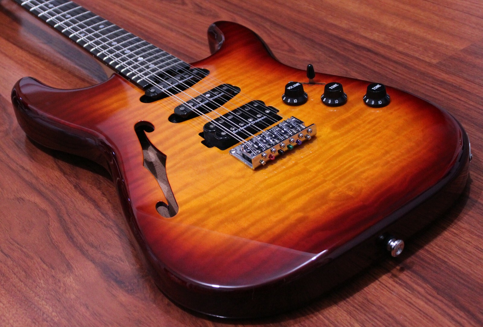 Halo CLARUS 12-string Electric Guitar, Semi-Hollow, Seymour Duncan Pickups
