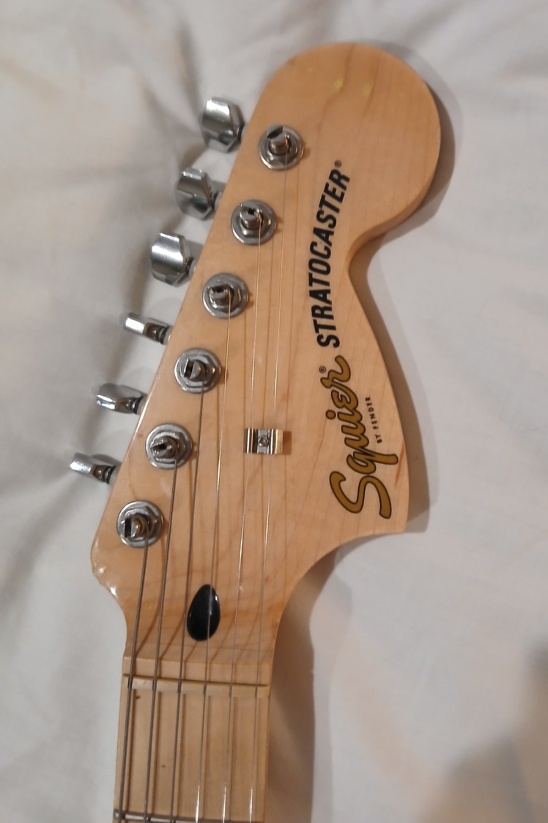 Squier Affinity Series Stratocaster Electric Guitar – Surf Green