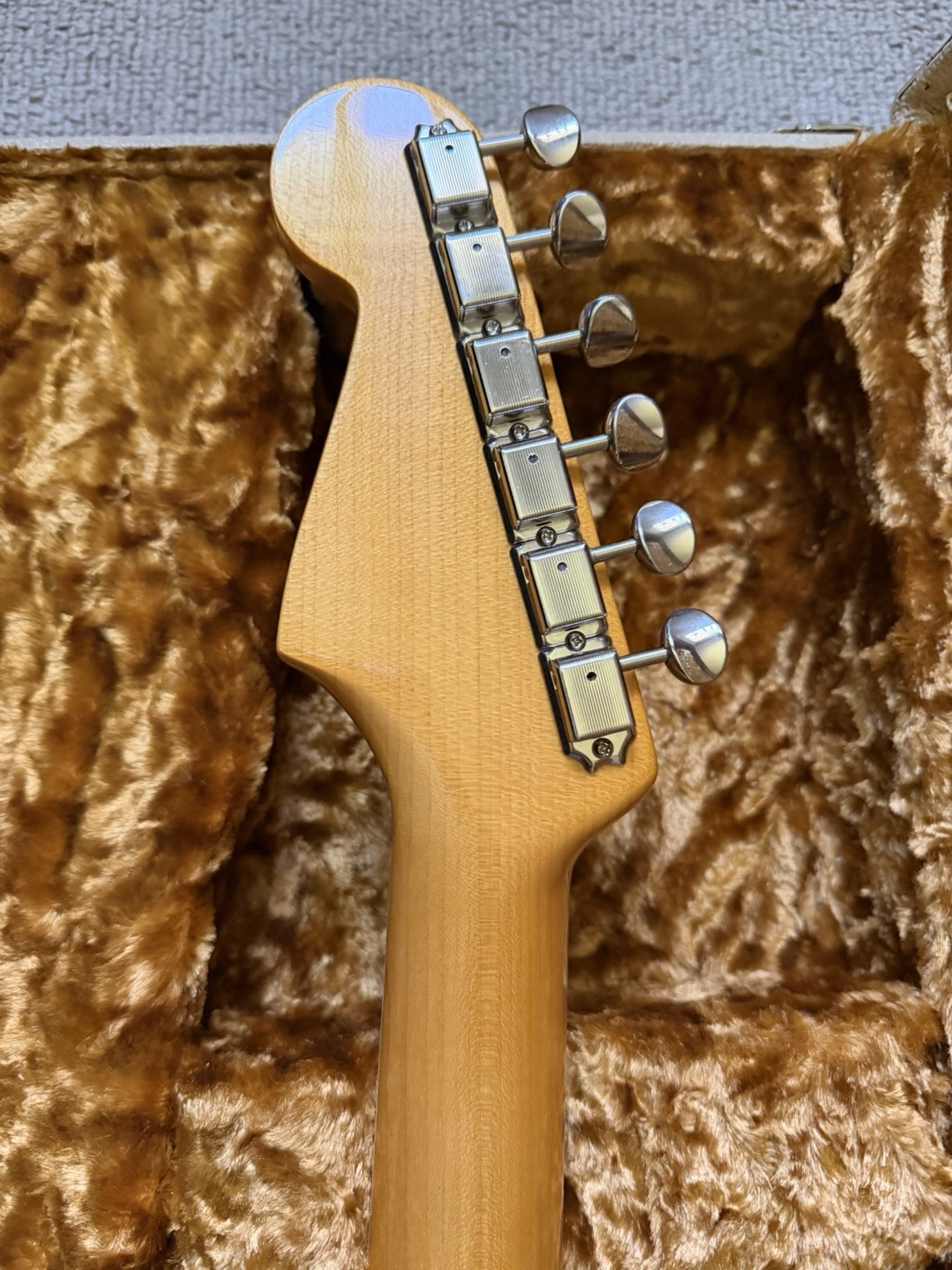 2018 Fender Eric Johnson Stratocaster Guitar in Tropical Turquoise with OHSC