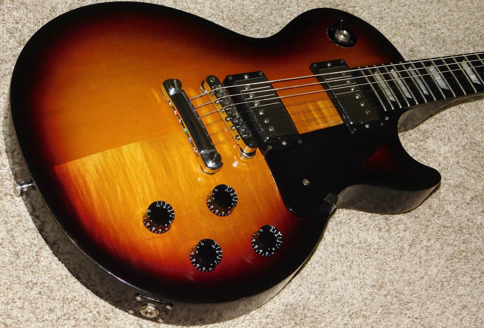 Gibson Les Paul Studio Electric Guitar Fire Burst 2013