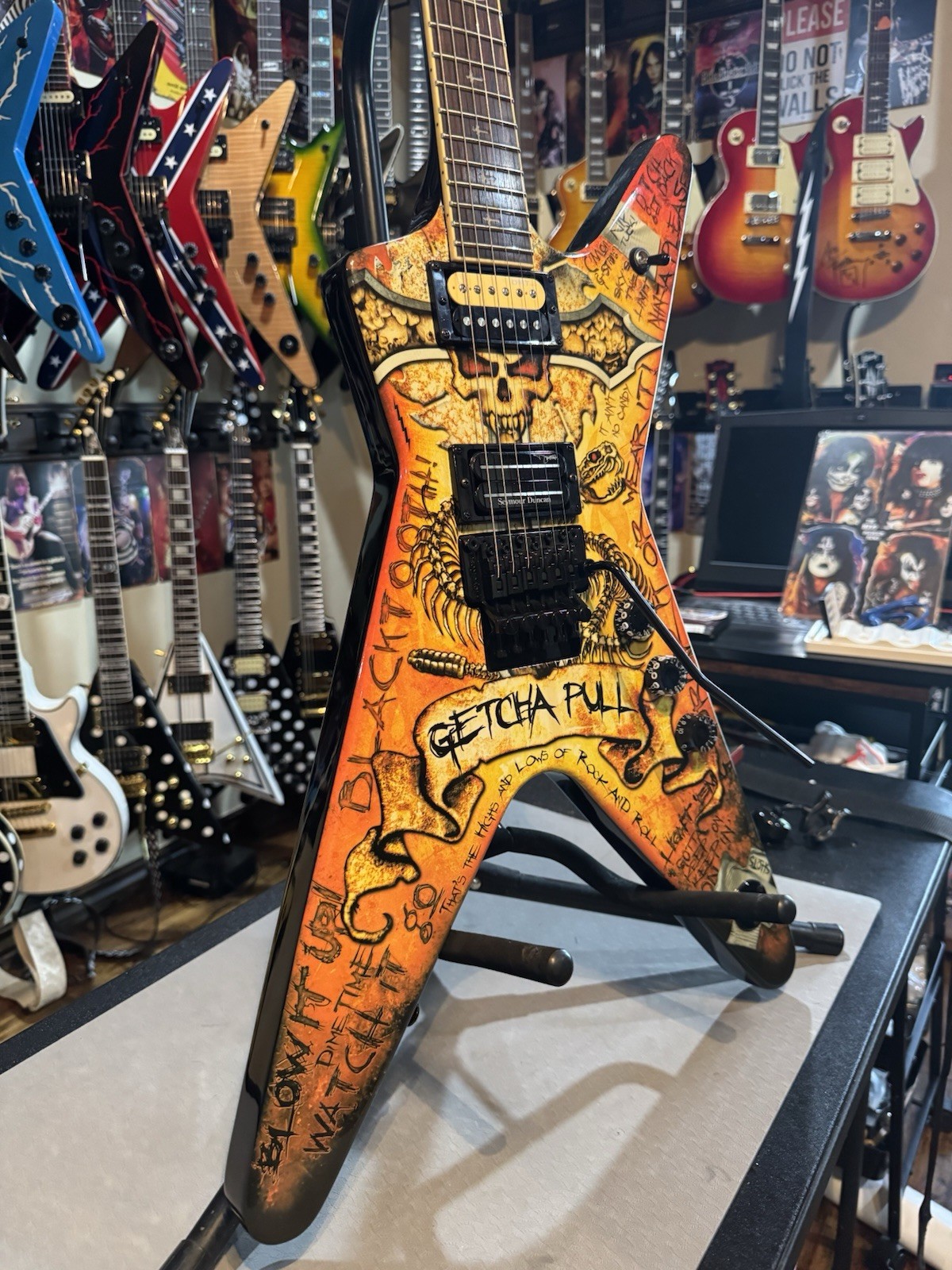 Dean Dimebag Darrell Dimebonics Electric Guitar with Dean Case