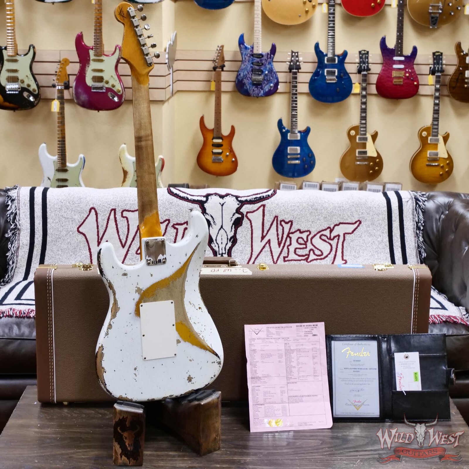 Fender Custom Shop Wild West White Lightning Stratocaster HSH Floyd Rose RW 8.10