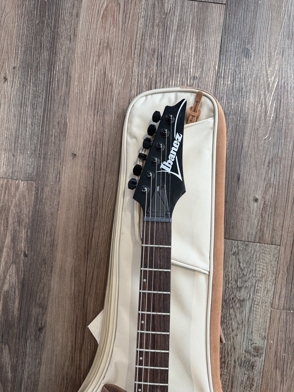 Ibanez S621QM in Dragon Eye Burst (DEB) With Ibanez Powerpad Case