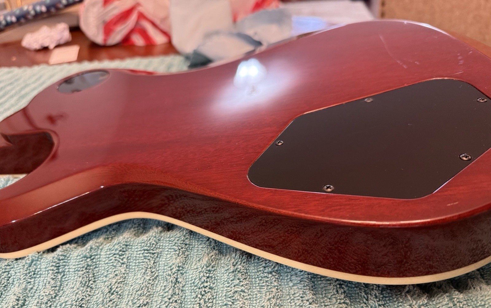 Knaggs Kenai T1 Flame Curly Maple top Dark Cherry Burst – 2023