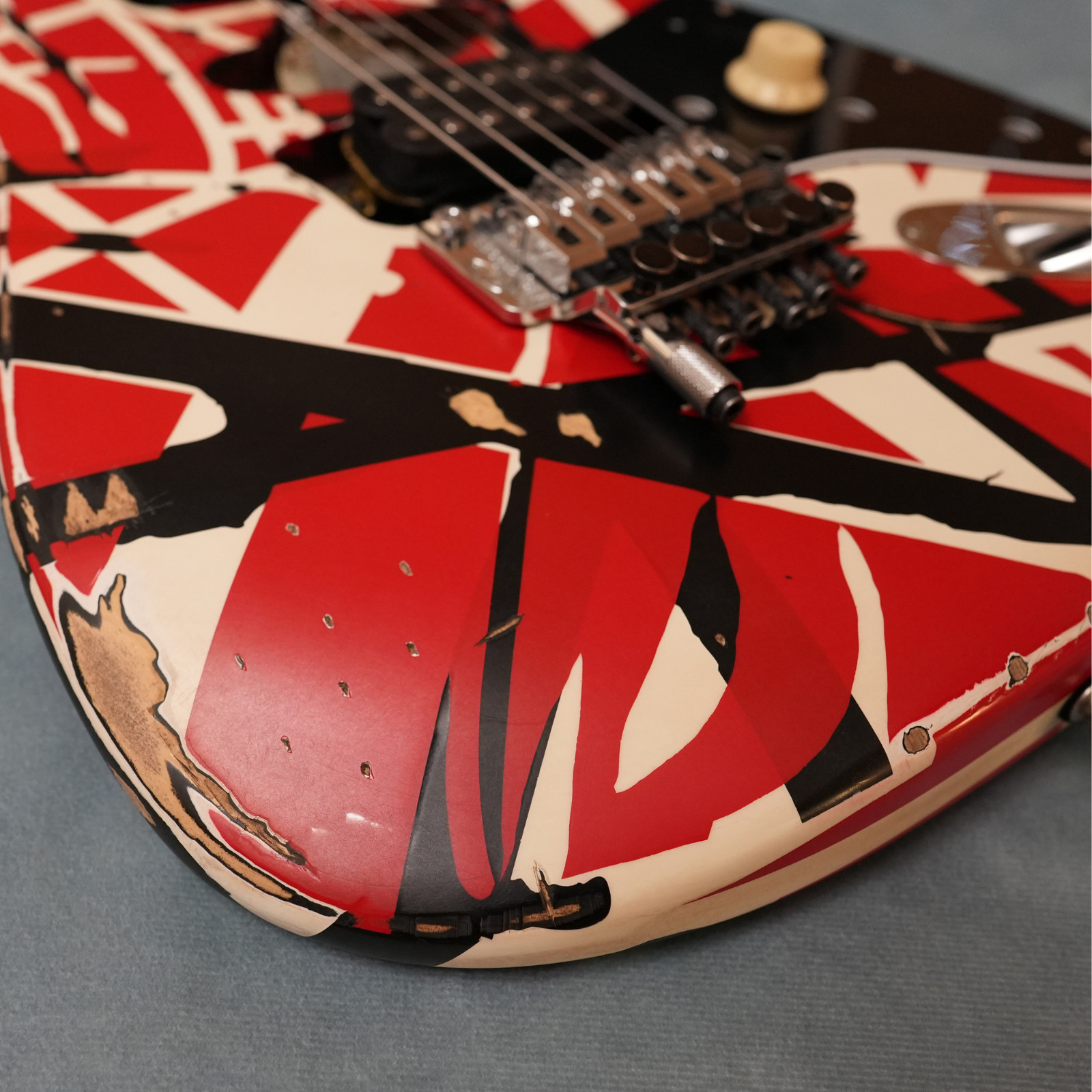 EVH Striped Series Frankenstein Frankie Red with Black Stripes Relic Guitar