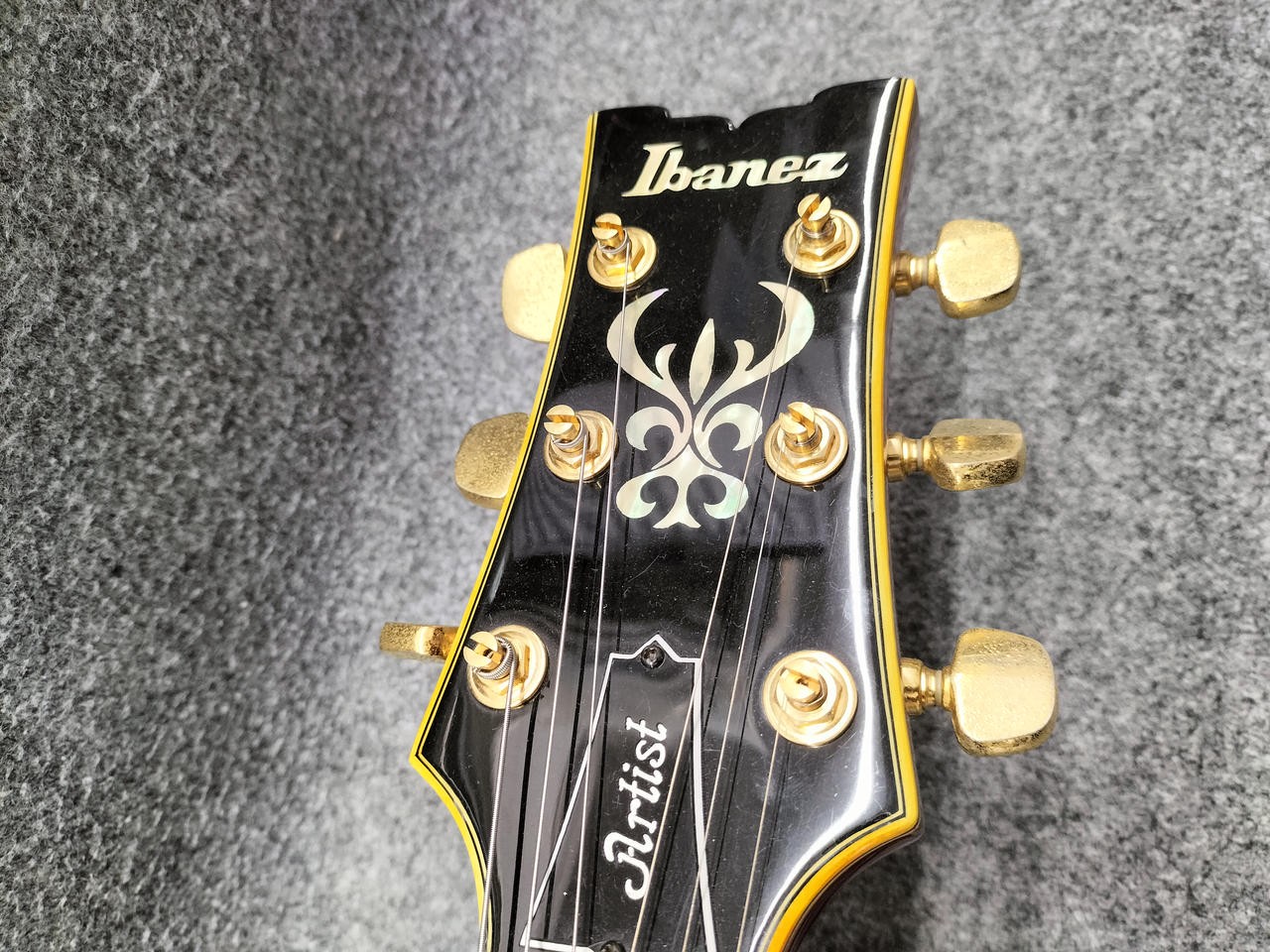 IBANEZ AR300 Used Electric Gutiar