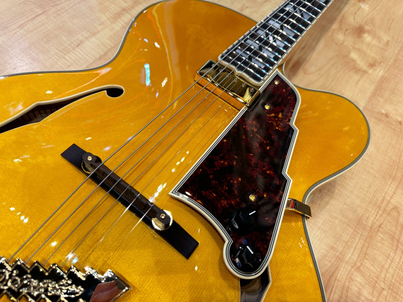 D’Angelico Excel EXL-1 Hollow Body Jazz Guitar Amber Natural