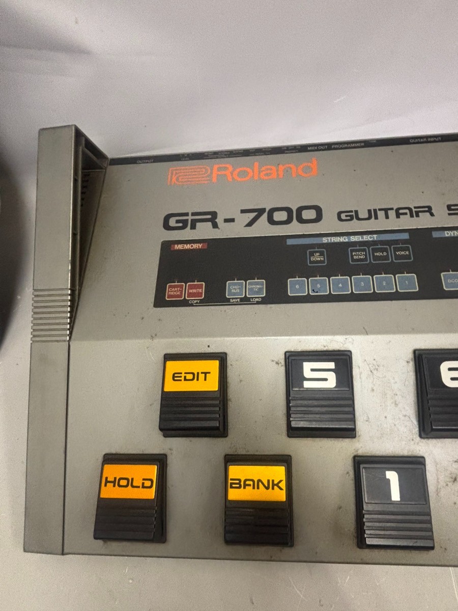 Roland GR700 Guitar Synthesizer Tested item Vintage Floor Controller Japan