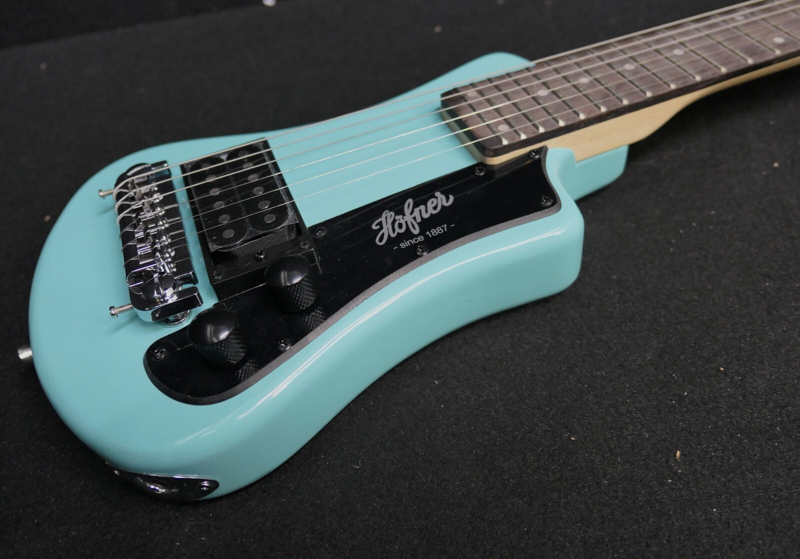 HOFNER CONTEMPORY HCT-SH-SG SHORTY TRAVEL Electric Guitar SURF GREEN & Gig Bag
