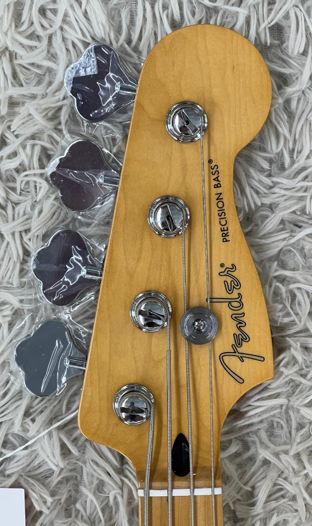 Fender 75th Anniversary Player II Precision Bass, Maple Fingerboard, Aztec Gold