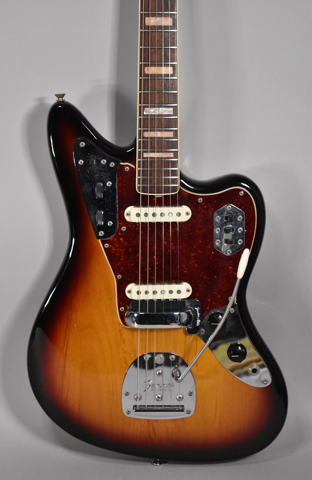 1971 Fender Jaguar 3-Tone Sunburst w/HSC