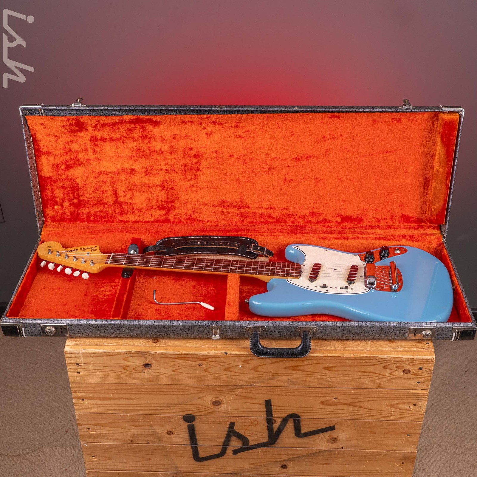 1965 Fender Mustang Daphne Blue