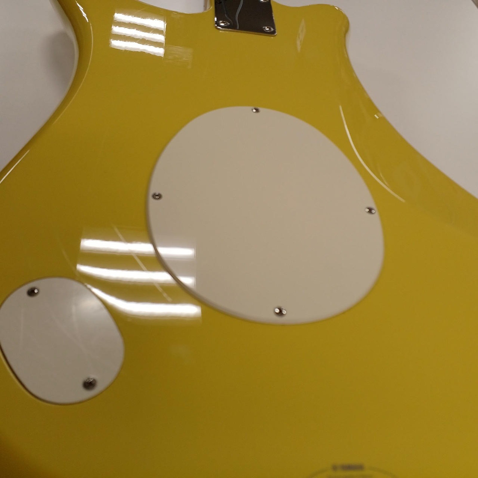 YAMAHA SGV-300 Used Alder body Maple neck Rosewood fingerboard Yellow