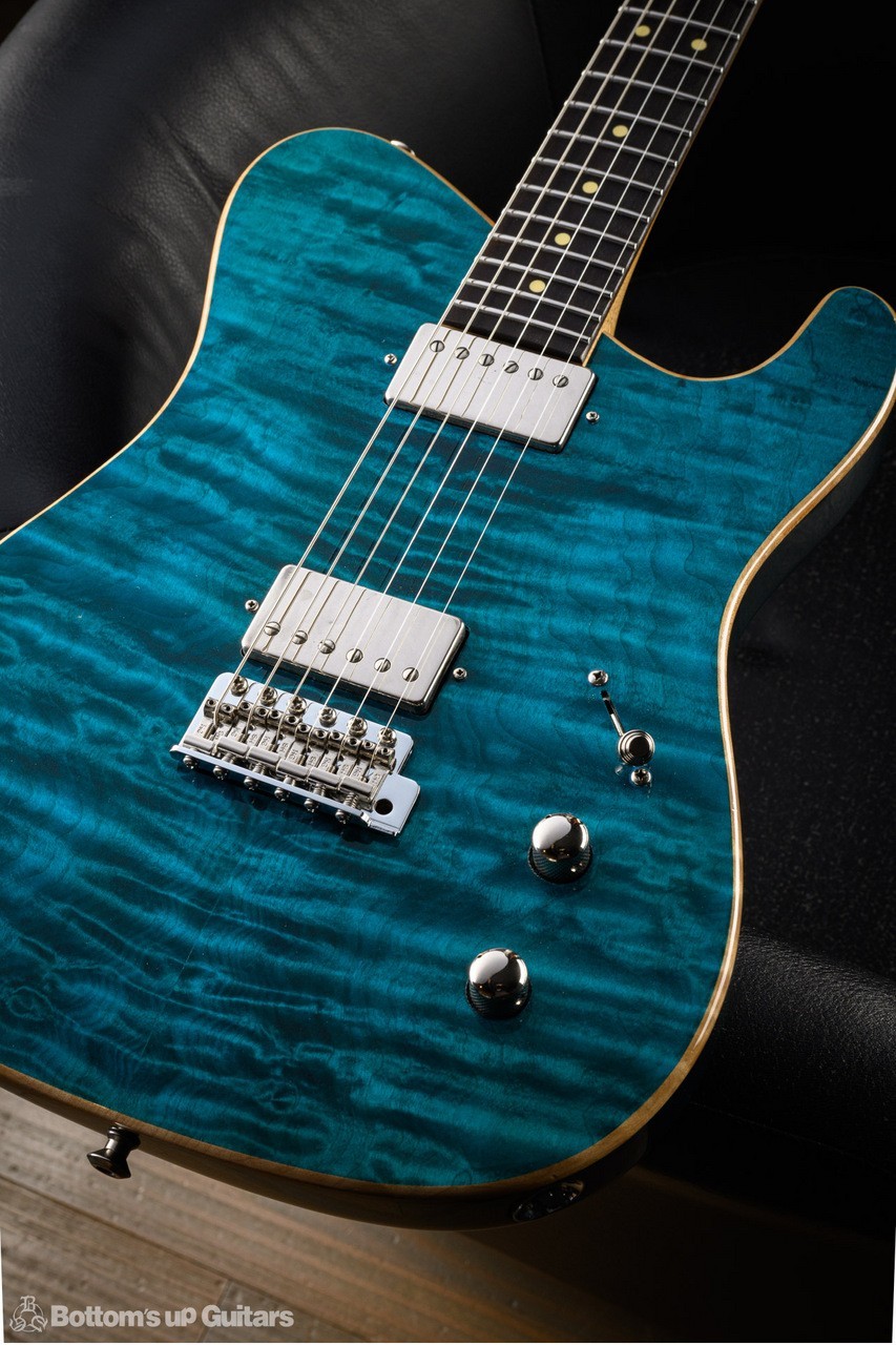 Tausch Guitars Made in Germany 665 RAW Deluxe 25th Anniversary – Azure Blue MH –