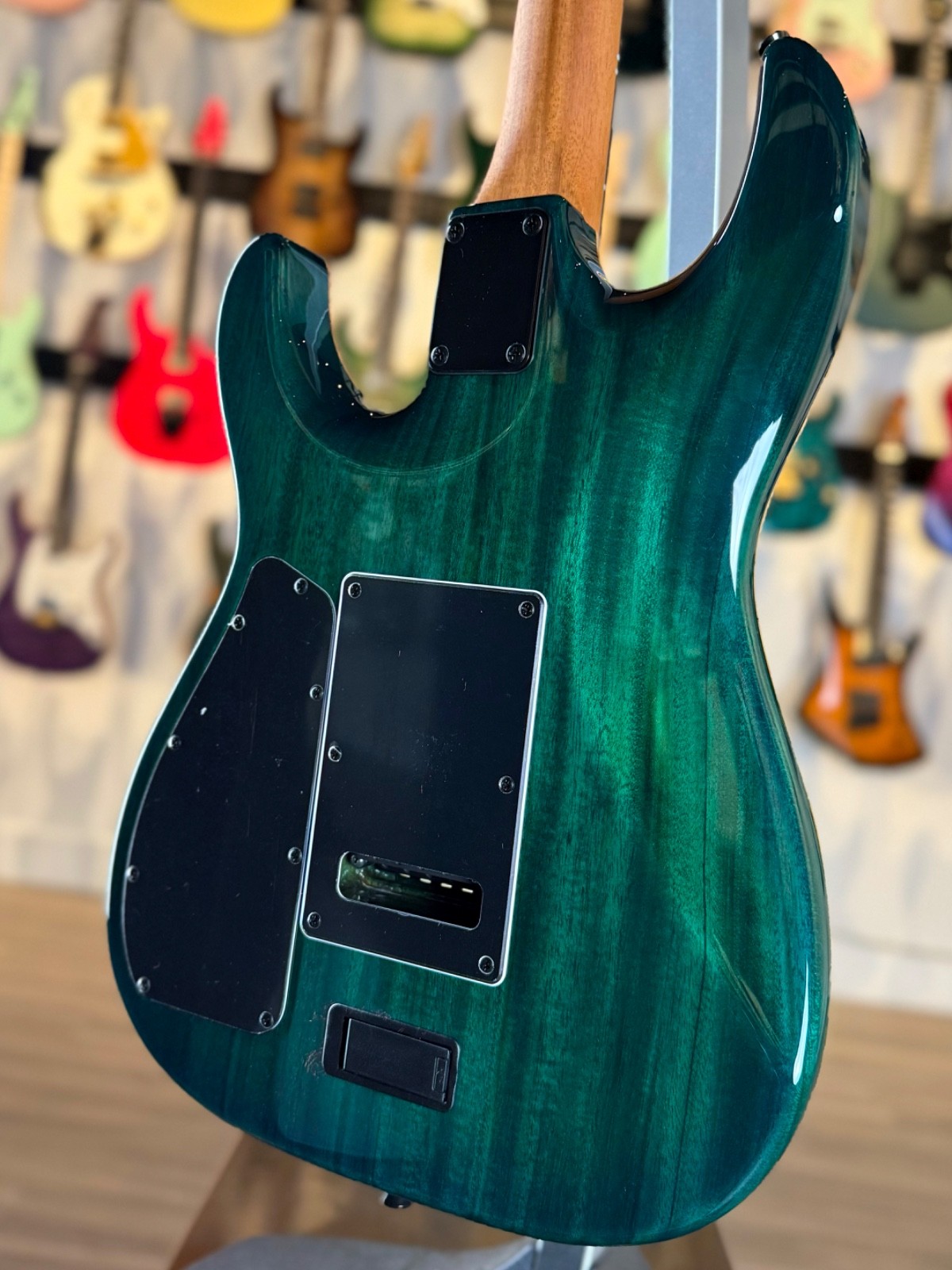 James Tyler Guitars Studio Elite HDX – Spalted Maple Transparent Teal Burst