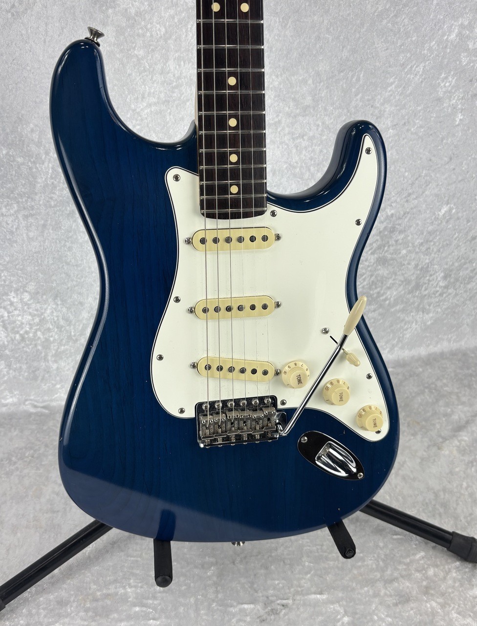 2002 Fender Highway One USA Stratocaster Sapphire Blue Transparent