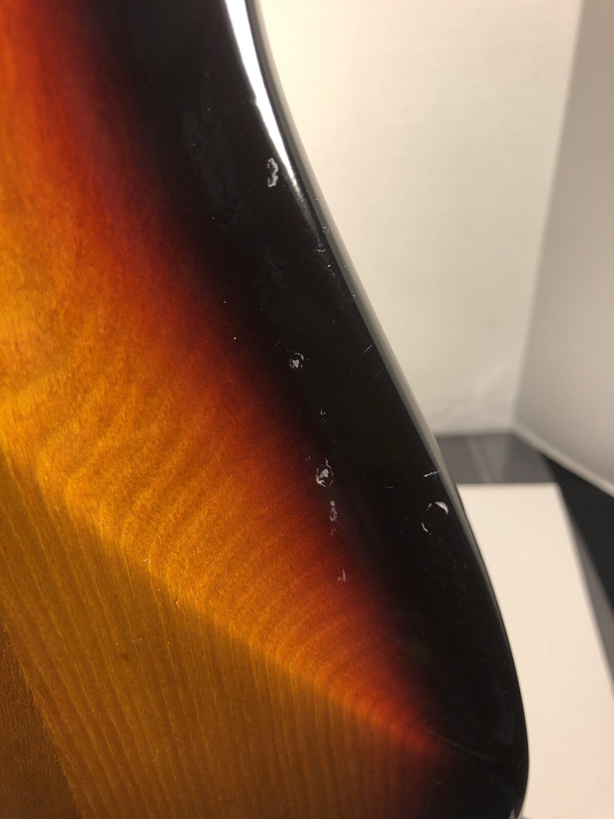 AUSTIN STRAT STYLE ELECTRIC GUITAR, RARE SUNBURST COLOR CR100