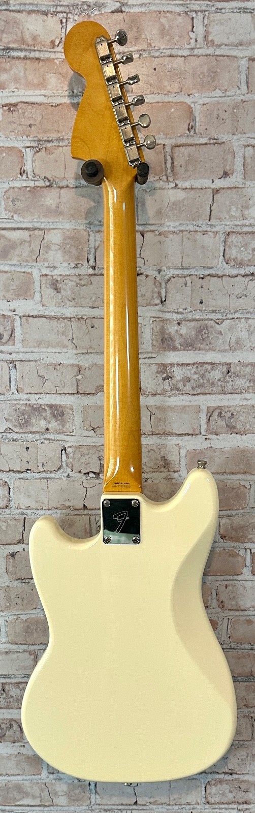 Fender Reissue ‘69 Mustang Japan 1995 – Vintage White
