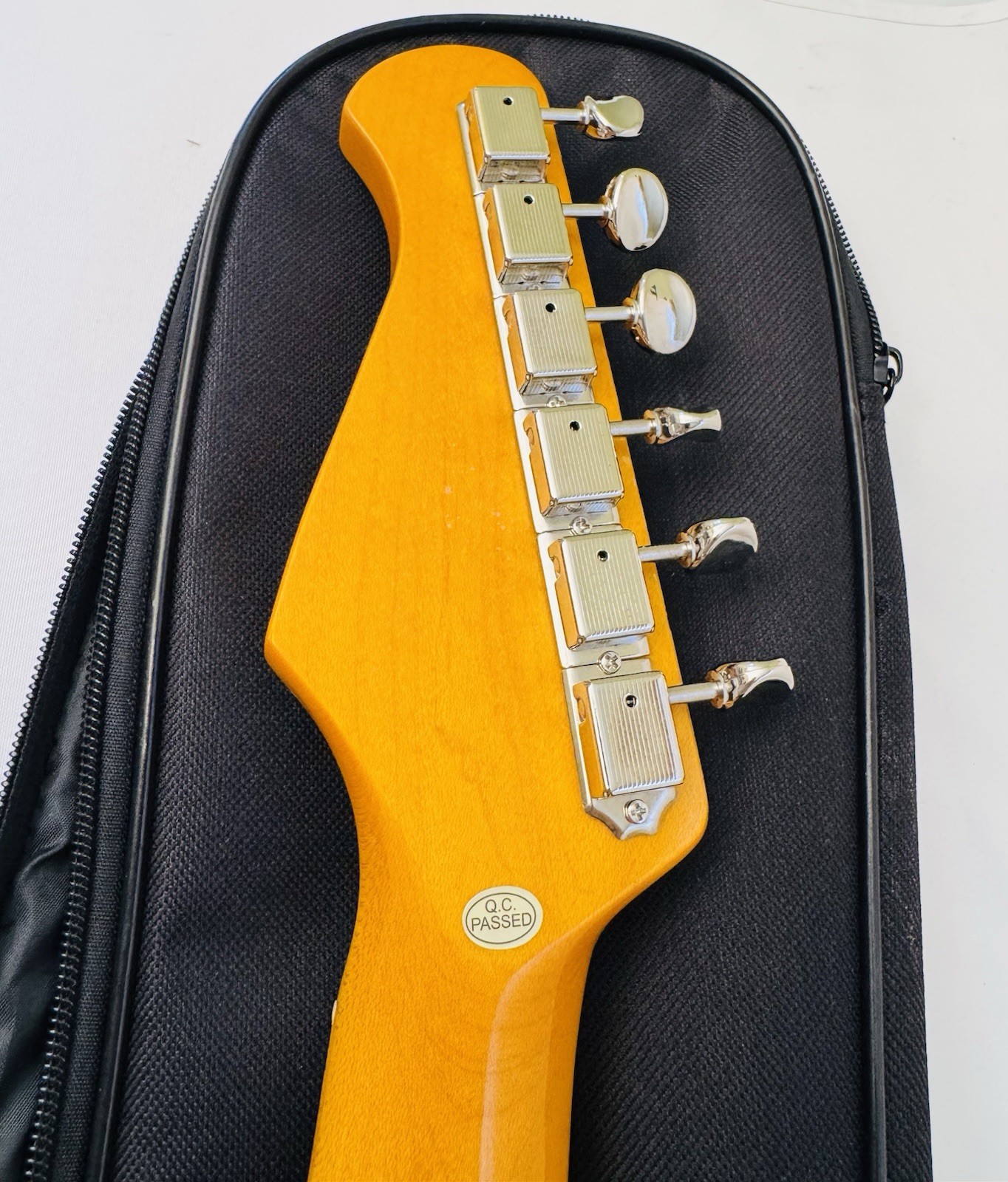 Donner Design Series Sunburst Jazz Electric Guitar Thinline 39 inch Bag Included