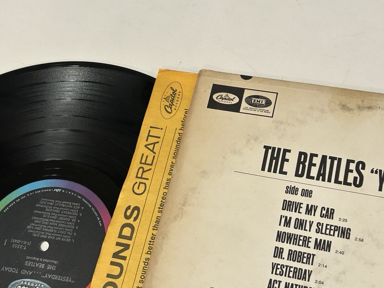 THE BEATLES YESTERDAY AND TODAY LP. MONO 2ND STATE BUTCHER COVER T-2553. VG/VG+