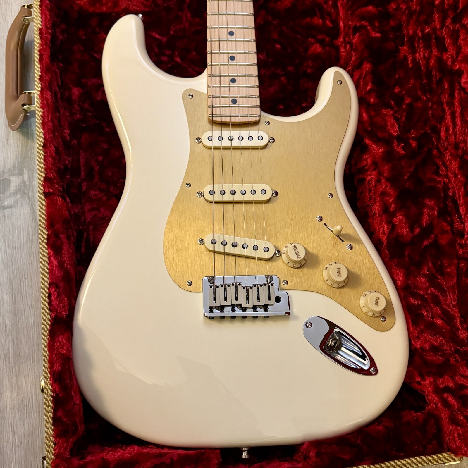 Fender Custom American Deluxe Stratocaster Olympic White UPGRADES G&G USA Strat