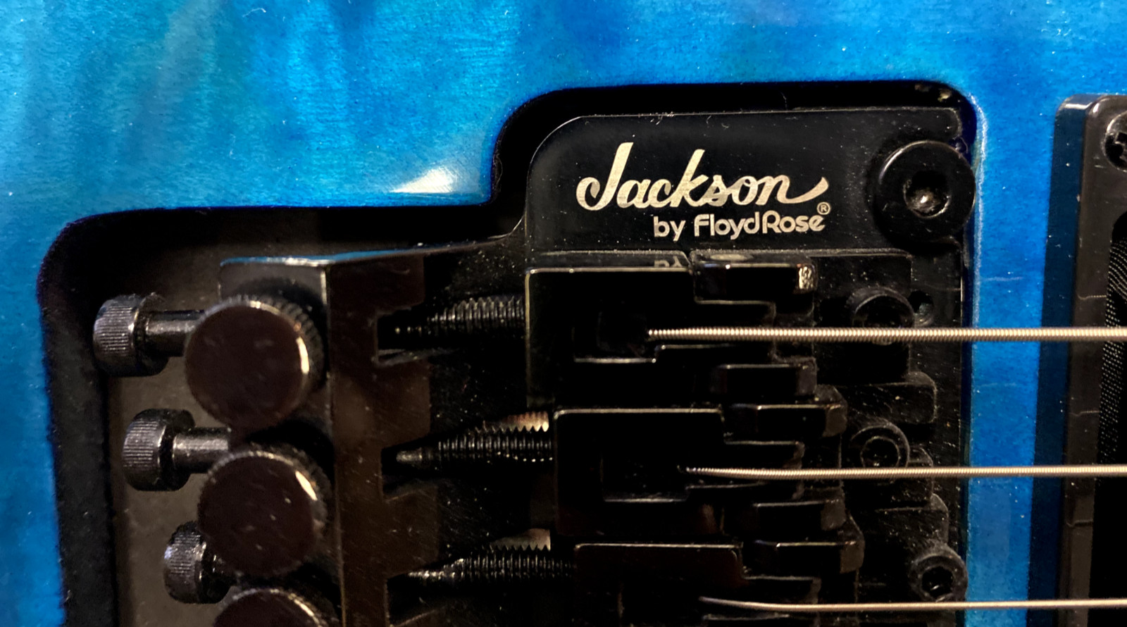 Jackson JS34Q Dinky, DKA-M, QM, H/S/S pickup. Floyd Rose, Transparent Blue, WOW