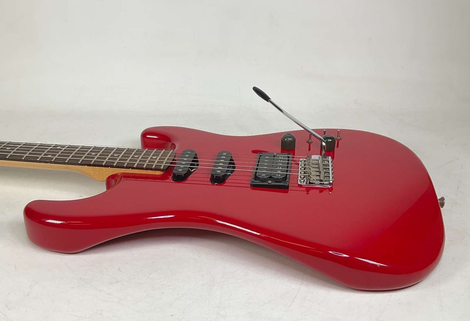 Vintage 1986 Squier Contemporary Fender Stratocaster Electric Guitar Red Japan