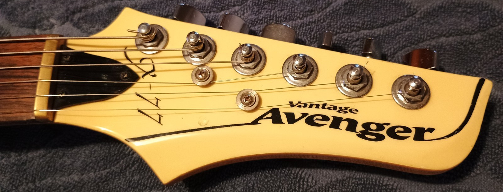1982 MATSUMOKU JAPAN VANTAGE Avenger X-77 w/EMG JH James Hetfield Pickups OHSC