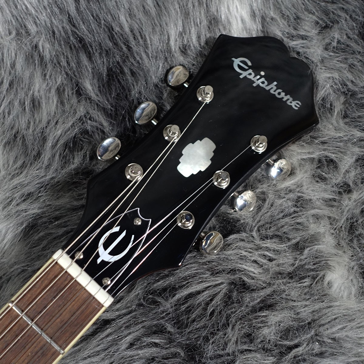 Riviera Frequensator Tailpiece Royal Tan