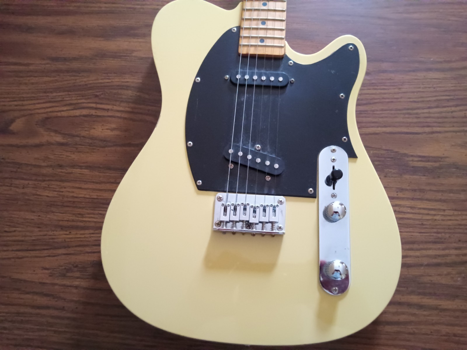 FIRST ACT ME302 BUTTERSCOTCH TELE-STYLE ALL ORIGINAL ELECTRIC GUITAR+HARMONY BAG