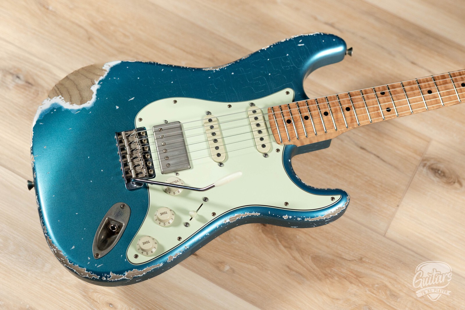 Xotic XSC-2 Swamp Ash HSS S-Style w/ Roasted Flame Maple Neck – Lake Placid Blue