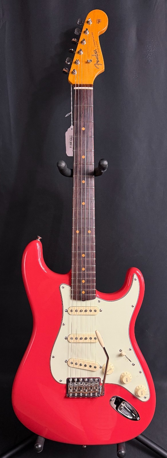 Fender American Vintage II 1961 Stratocaster Electric Guitar Fiesta Red Finish