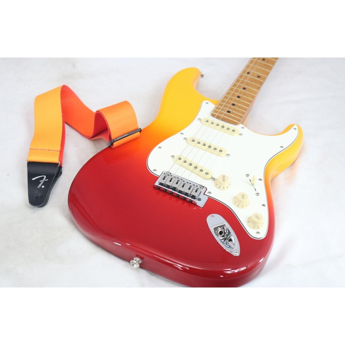 FENDER PLAYER PLUS STRATOCASTER Electric Guitar