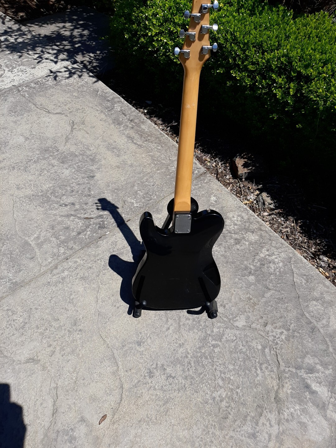 Rare Alvarez Electric Guitar With Soft Case Has Had Some Repairs Broken Nut