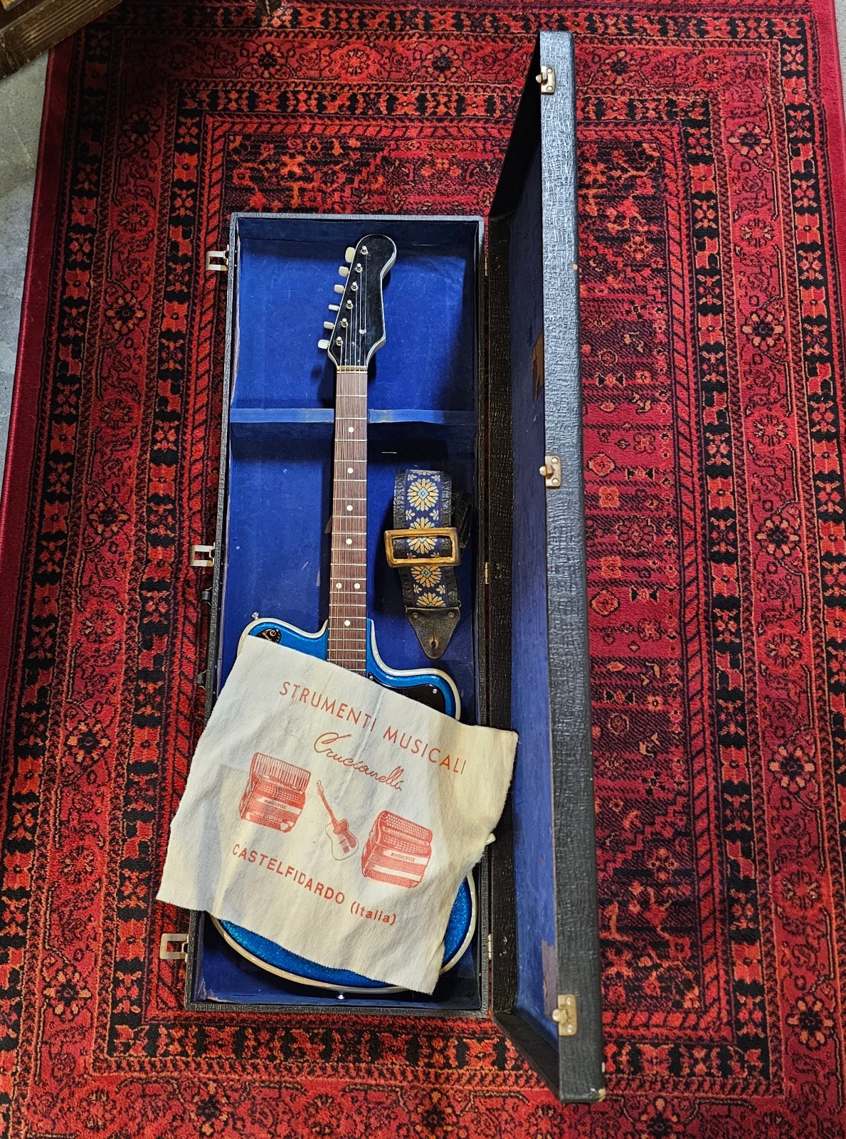 1963 Crucianelli Elite Model 40-V Blue Sparkle