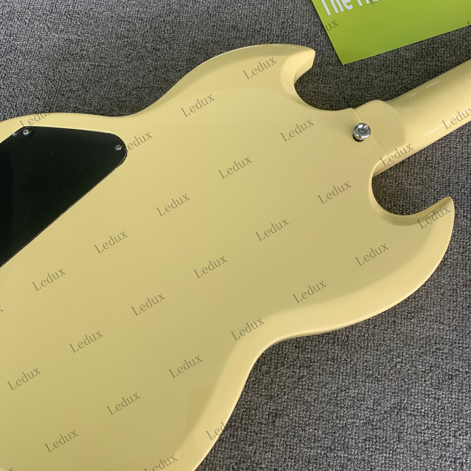 Sunburst Electric Guitar Maple Neck Rounded Green Pickguard Solid body fret Edge