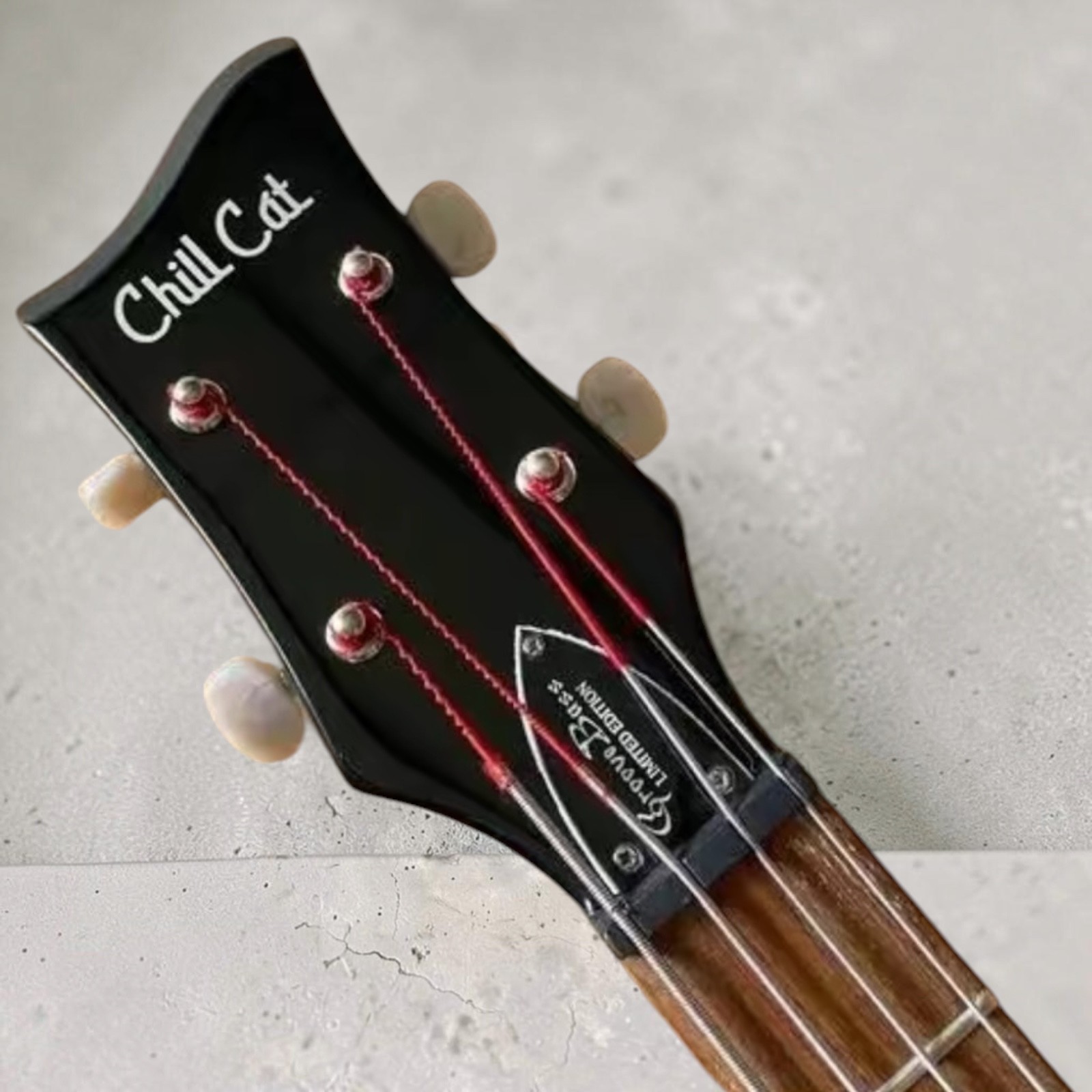 New ChillCat Vintage Series Groove VS Electric Bass Guitar