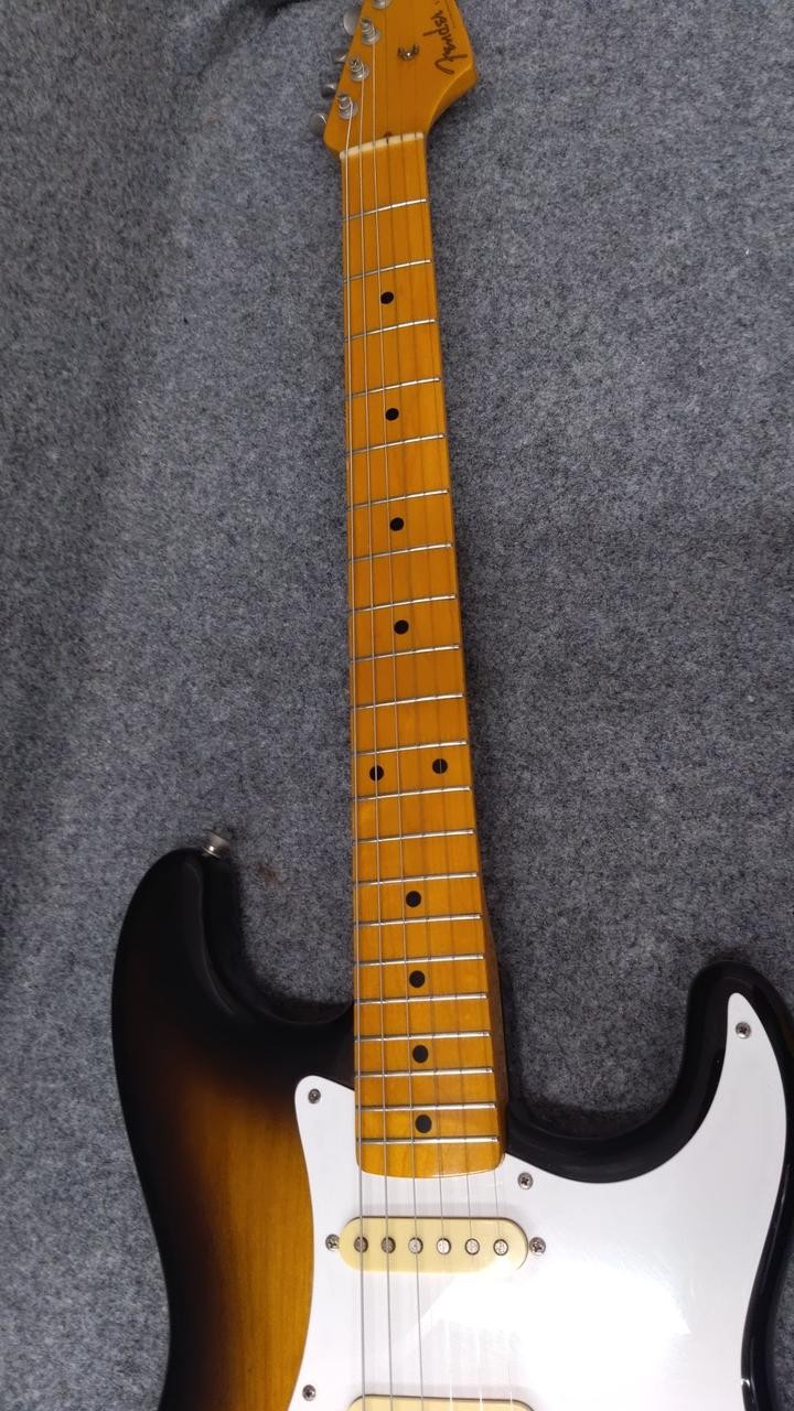 FENDER JAPAN ST57-58US electric guitar