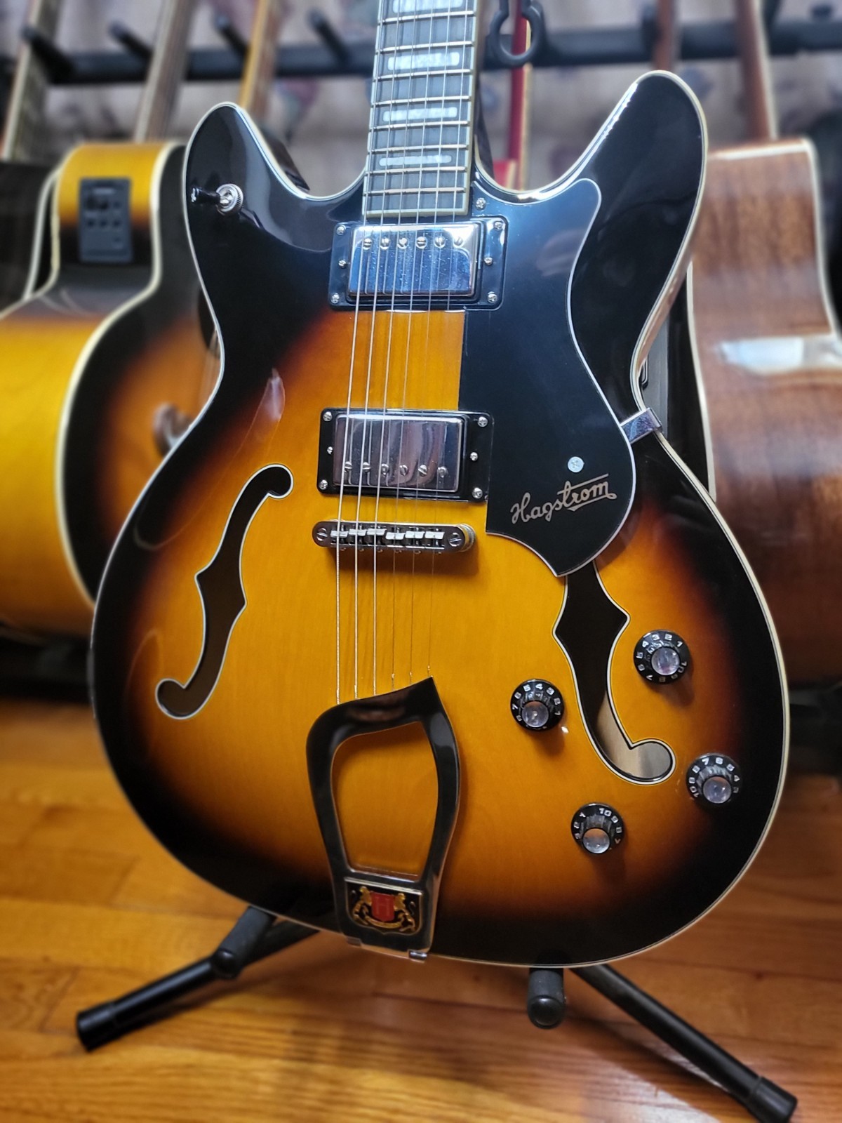 Hagstrom Viking Semi-Hollowbody Electric Guitar Tobacco Sunburst