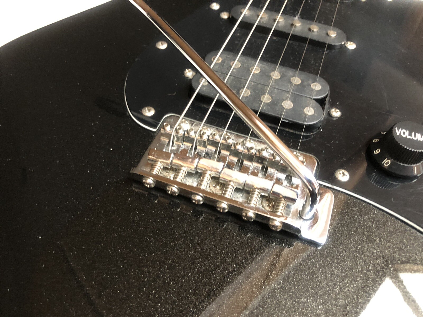 Yamaha EG 112C2 Electric Guitar Black Metallic Storage Unit Find