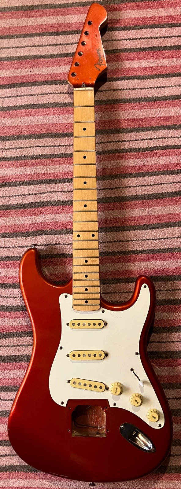 80’s Hondo Fame Mastercaster 003 Strat Style Guitar Husk Parts/Project