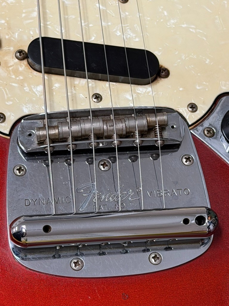 Fender 1968 Mustang Competition Red Matching Head