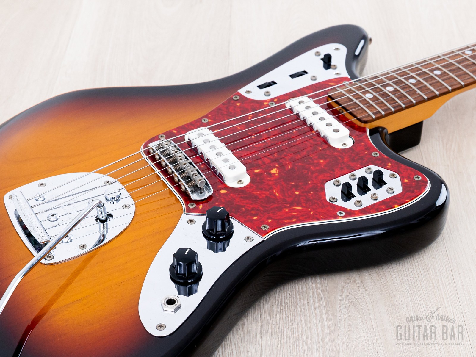 1999 Fender Jaguar ‘62 Vintage Reissue JG66-85, Near-Mint w/ Case, Japan CIJ