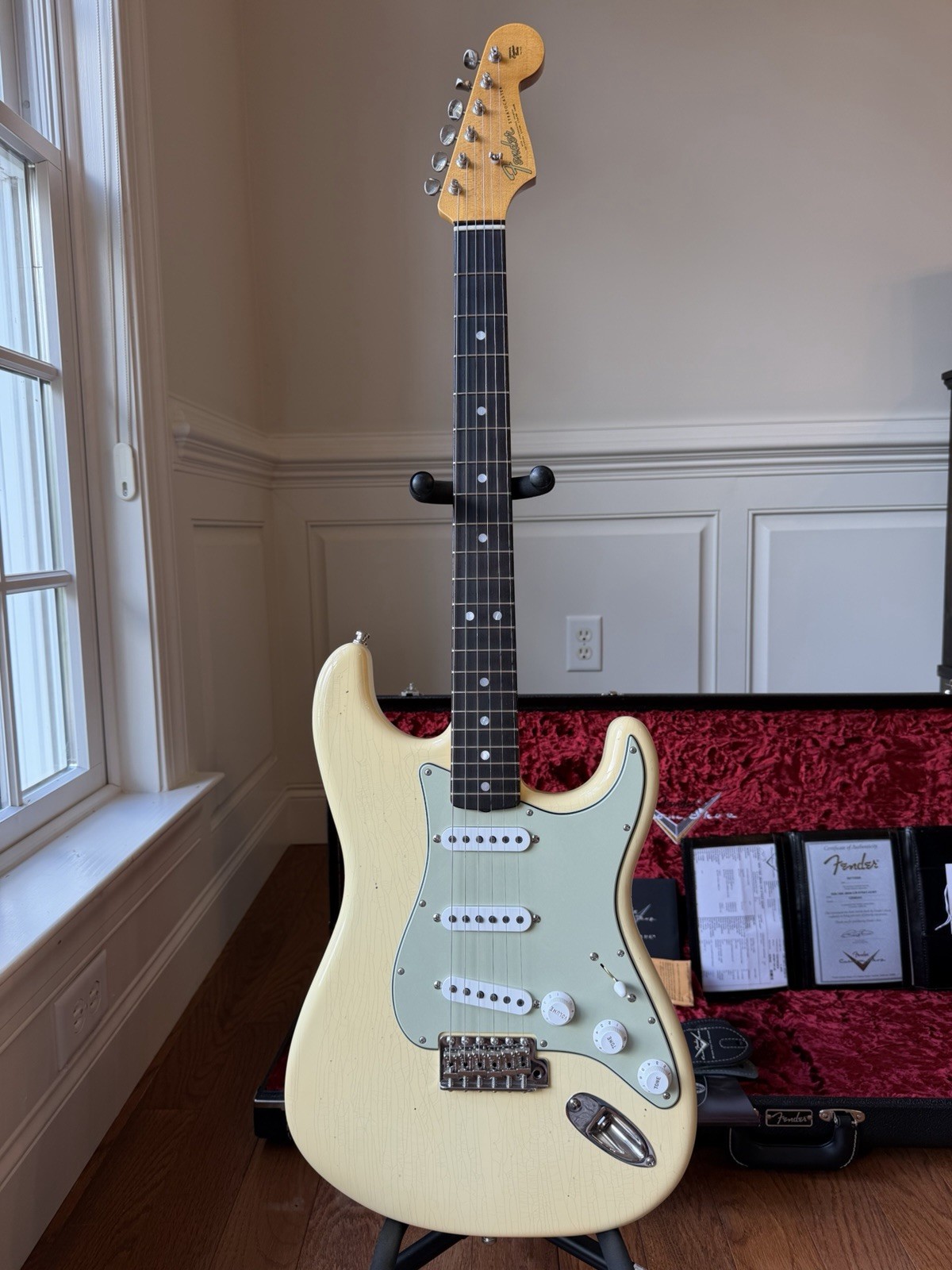 2025 Fender Custom Shop ‘65 Stratocaster W25 Journeyman – Aged Vintage White